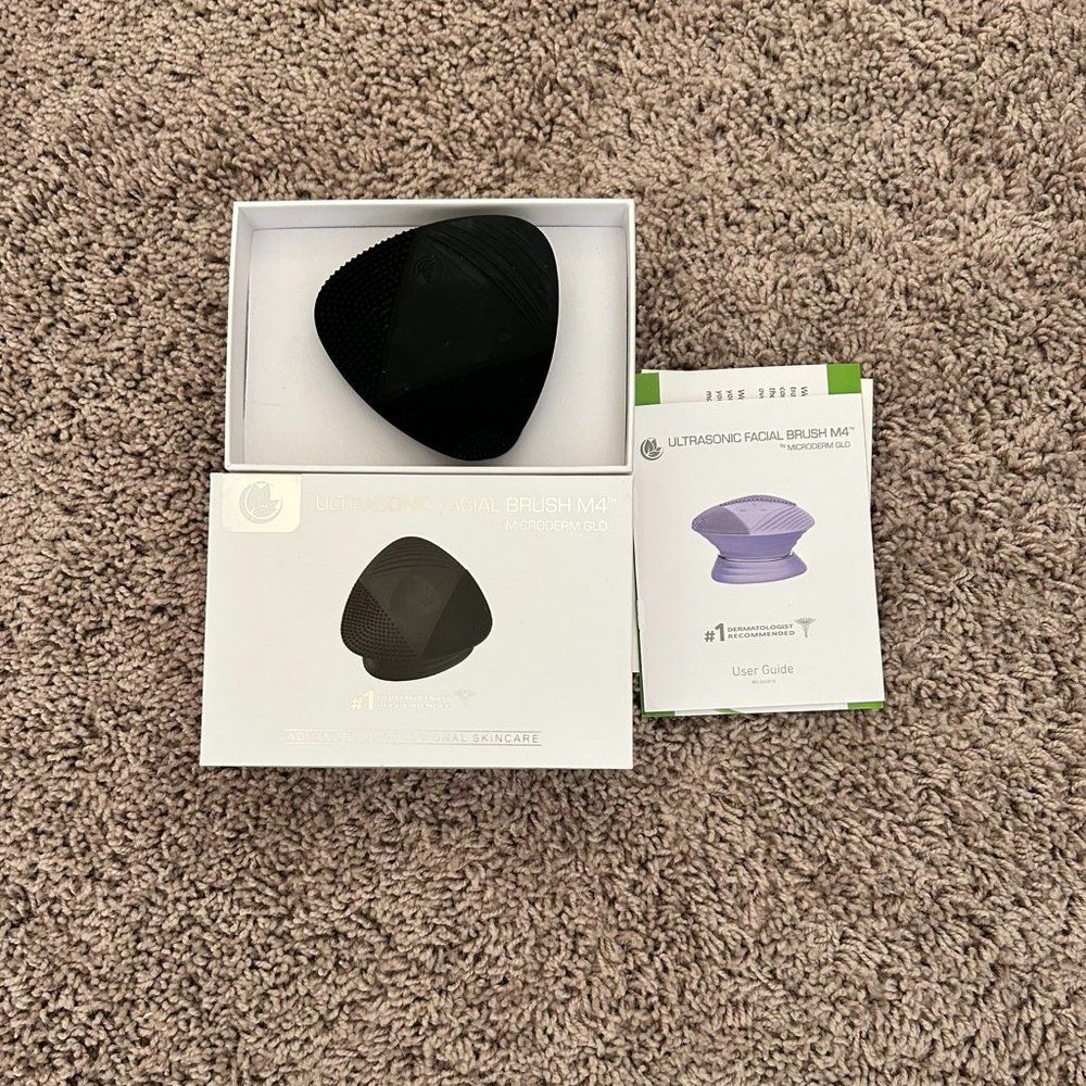 Like New Ultrasonic Facial Brush